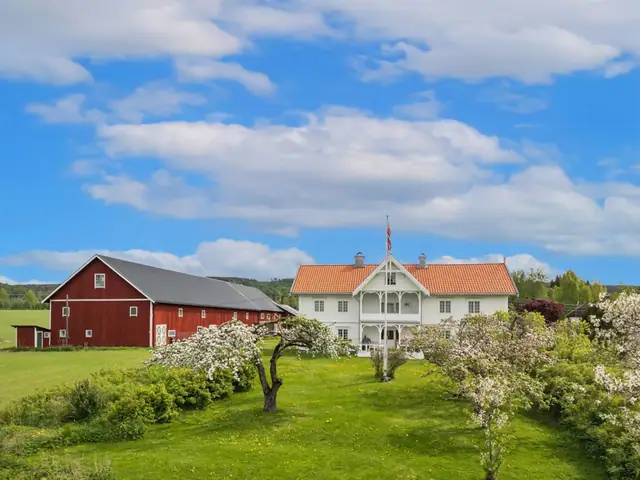 Lynes Nordre gård