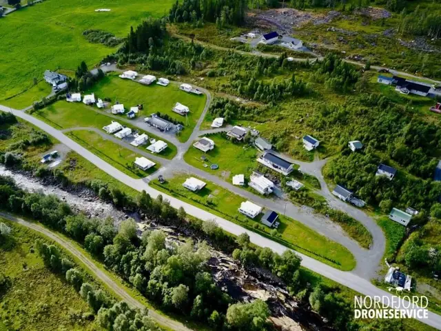 Unik mulighet med utviklingspotensiale. Blåbæråsen hyttegrend og Smørdal hytteutleie og camping