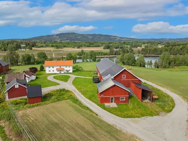 Lynes Nordre gård — bilde 2