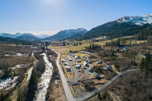 Unik mulighet med utviklingspotensiale. Blåbæråsen hyttegrend og Smørdal hytteutleie og camping — bilde 2