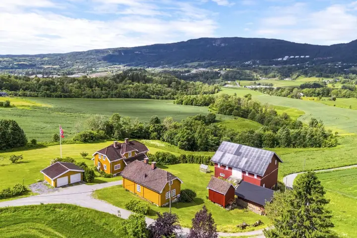 Funnesdal gård, Tranby — solgt