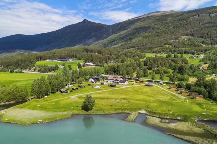 Holungsøy Camping / Bergsvendstuen, Vågå — solgt
