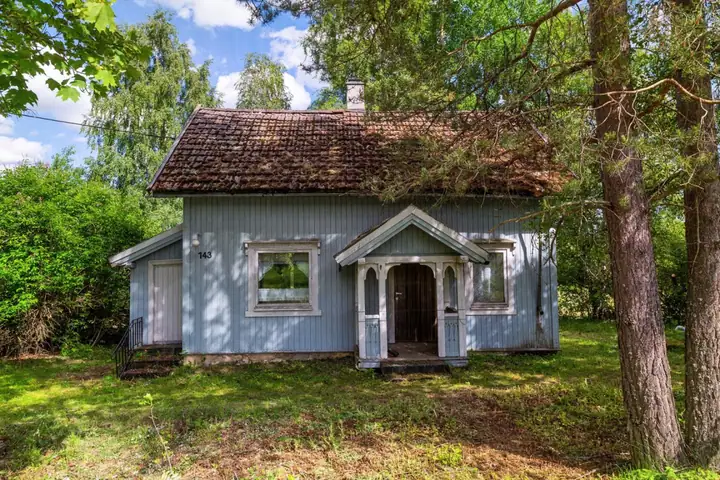 Østrovegen 143, Løten — solgt