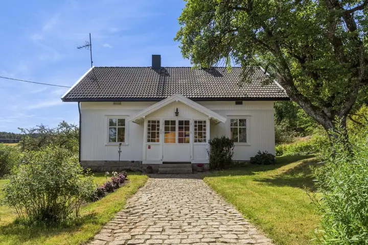 Strømnes gård, Råde — solgt