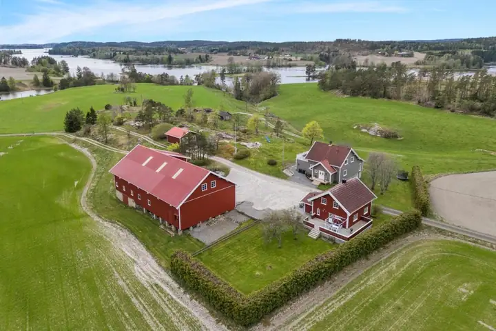 Strømnesveien 75, Varteig